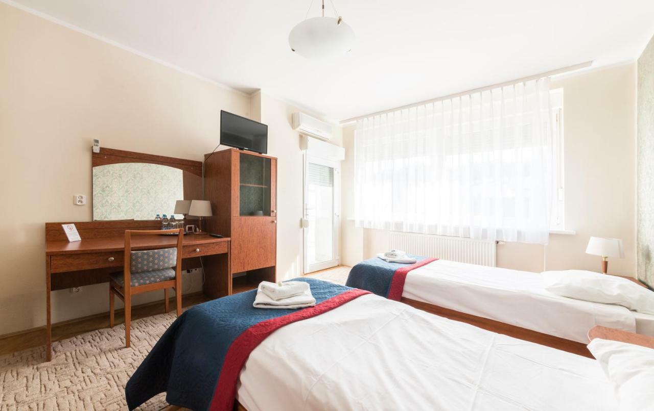 Gosciniec Witomino Bed and Breakfast Gdynia Buitenkant foto