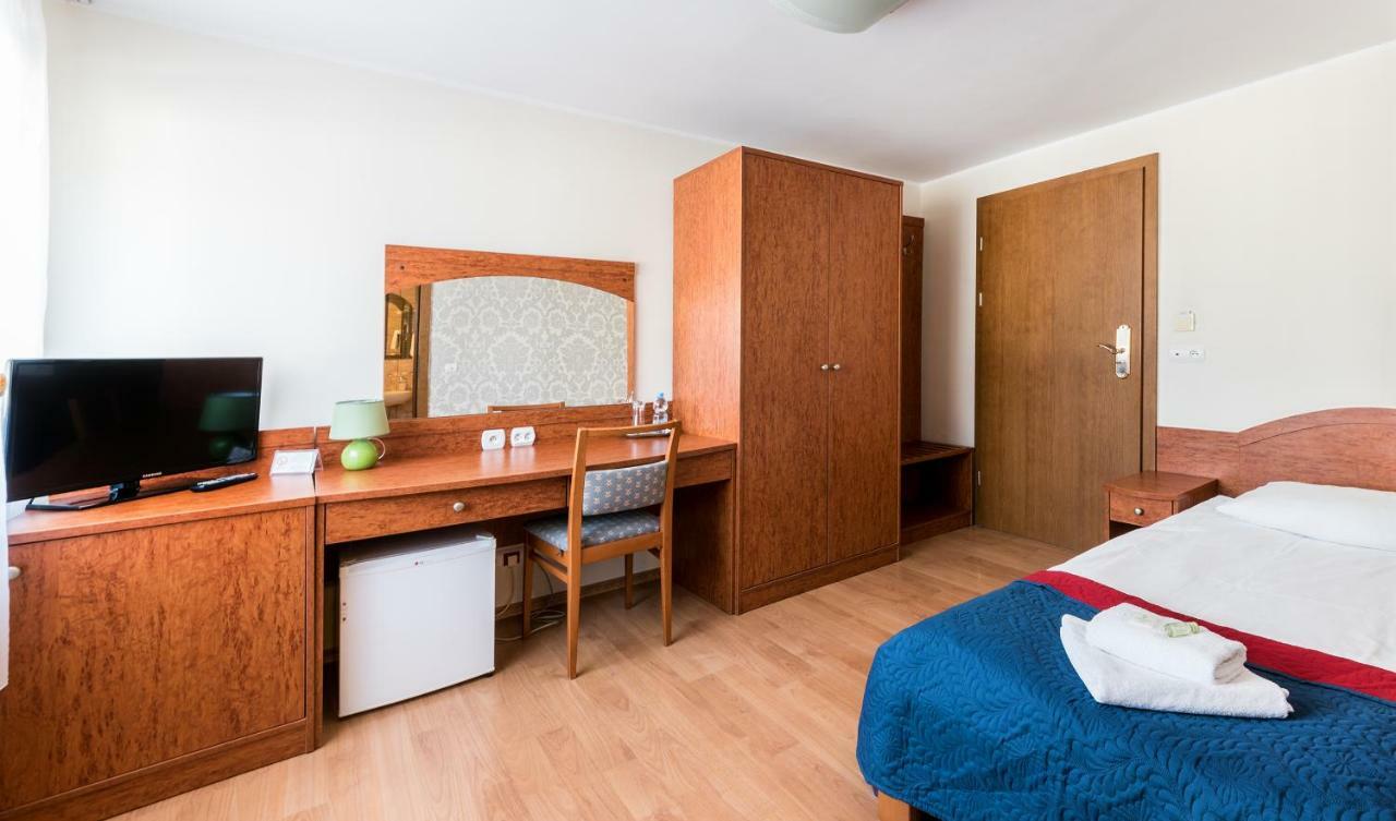 Gosciniec Witomino Bed and Breakfast Gdynia Buitenkant foto